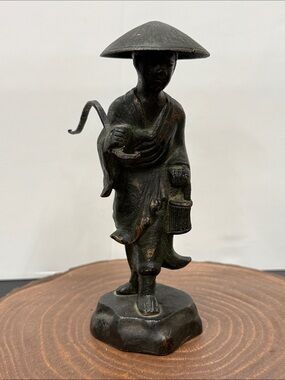 Vintage Bronze Asian Fisherman Statue Home Art Décor